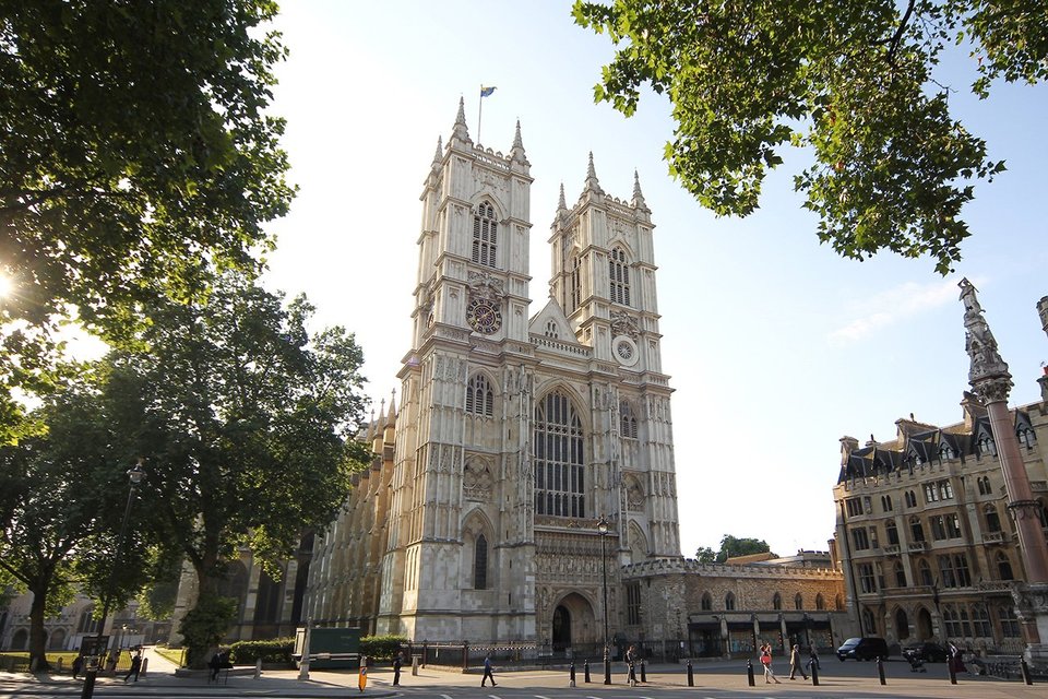 Exterior of Westminister Abbey on a sunny day
