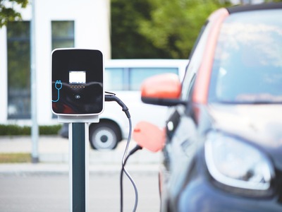 The Ultimate Guide to EV Charging in UK Workplaces